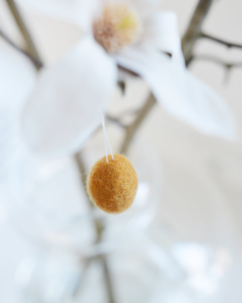 caramel vilten eitjes paasboom pasen deco ei eieren vilt wol