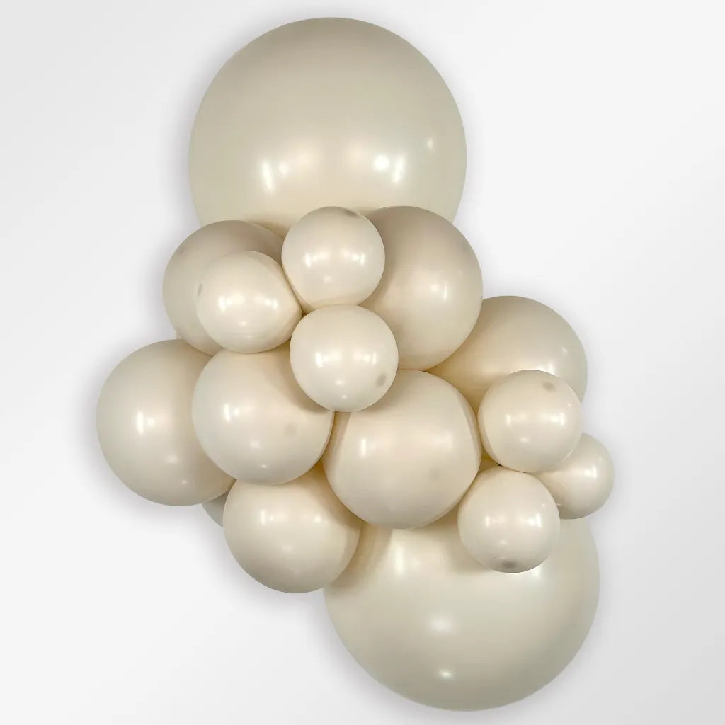 Ballonnen crème nude beige feest decoratie verjaardag