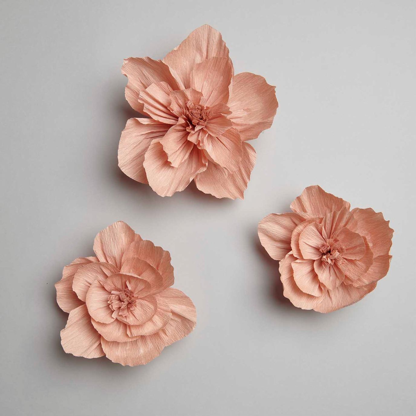 crepe papieren bloemen bloesem oud roze feest deco decoratie kinderkamer