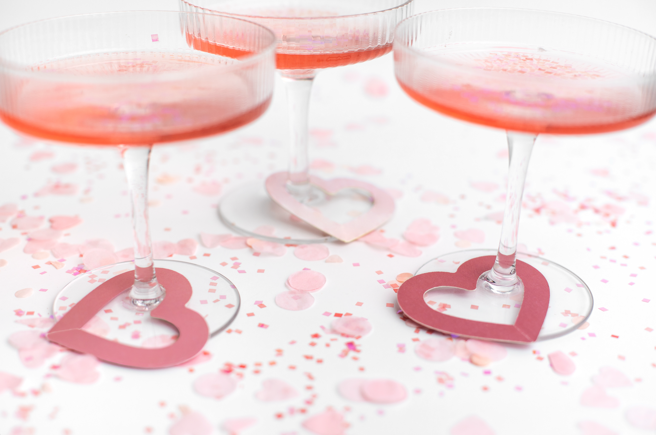 drankherkenner drink tags hart hartjes valentijn feest deco decoratie verjaardag roze