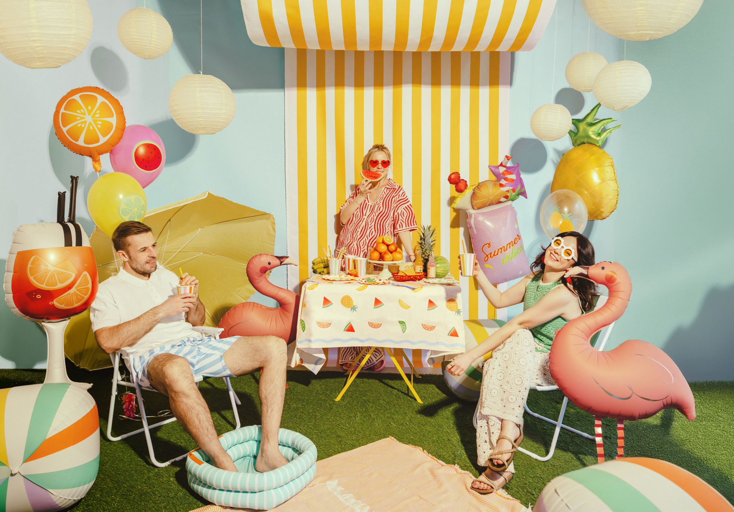 folieballon flamingo roze koraal feest zomer poolparty feest deco decoratie cocktail aperol spritz sinaasappel ananas strandbal