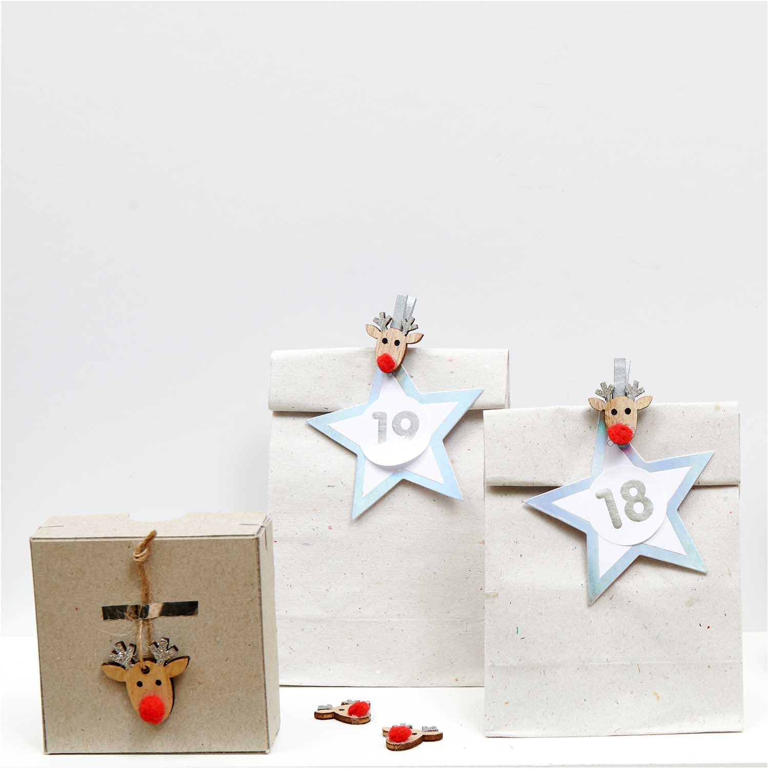 Houten rendier clips met rode pompon neus en glitter gewei - 8 stuks