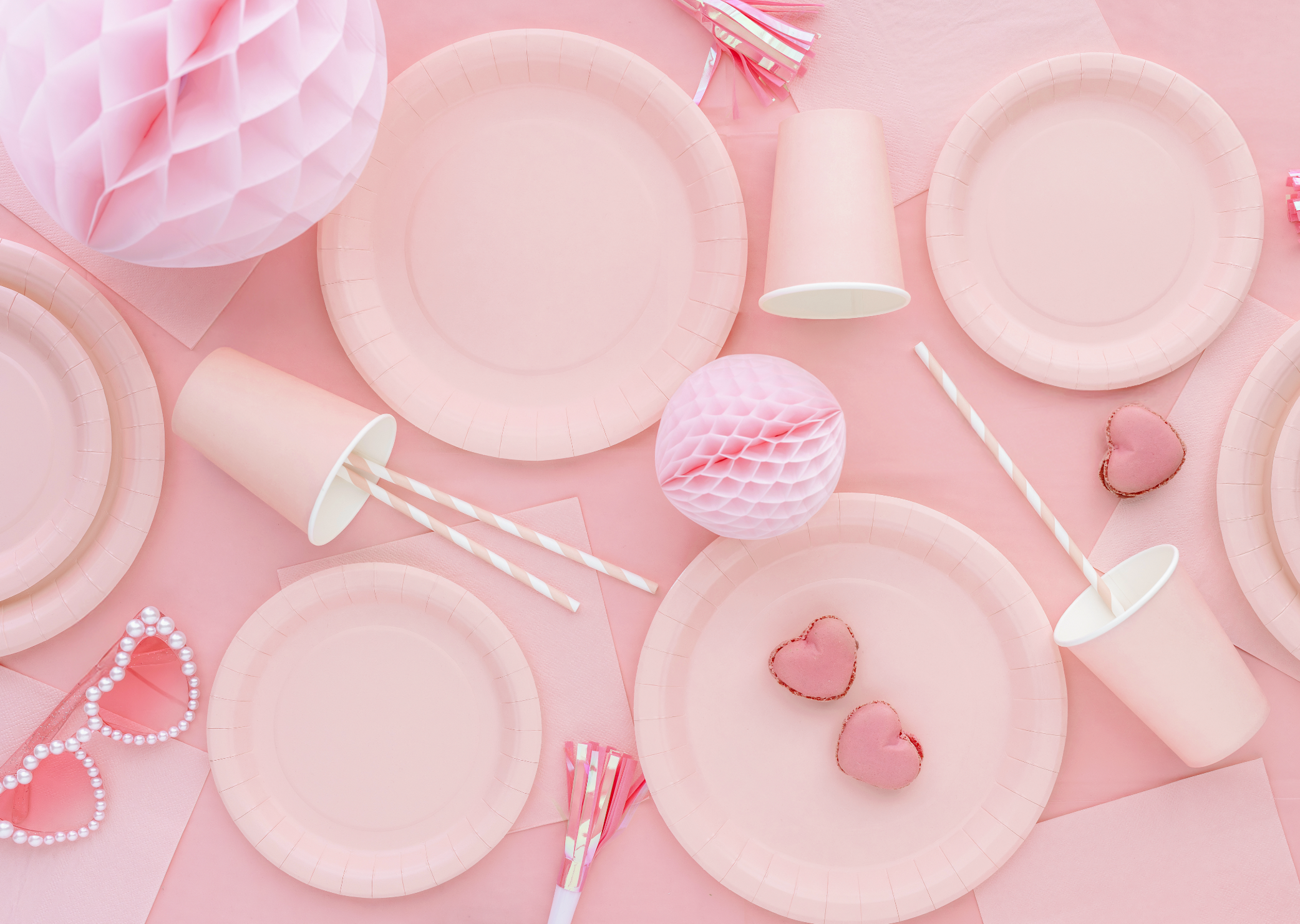 licht roze borden feest verjaardag deco decoratie