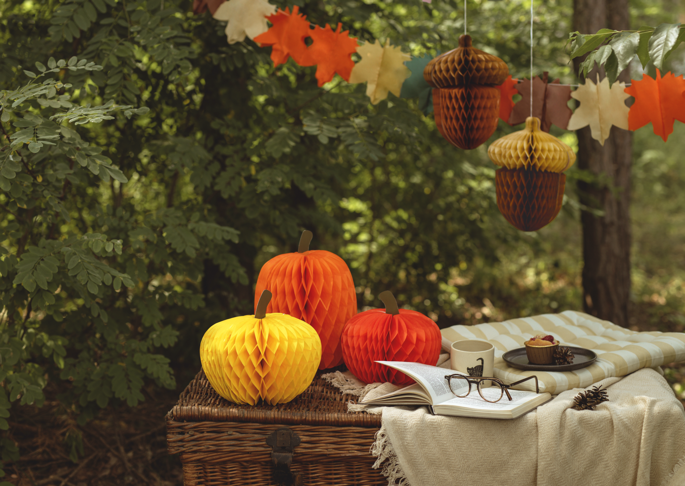 pompoenen honeycombs geel oranje rood herfst halloween verjaardag feest deco decoratie