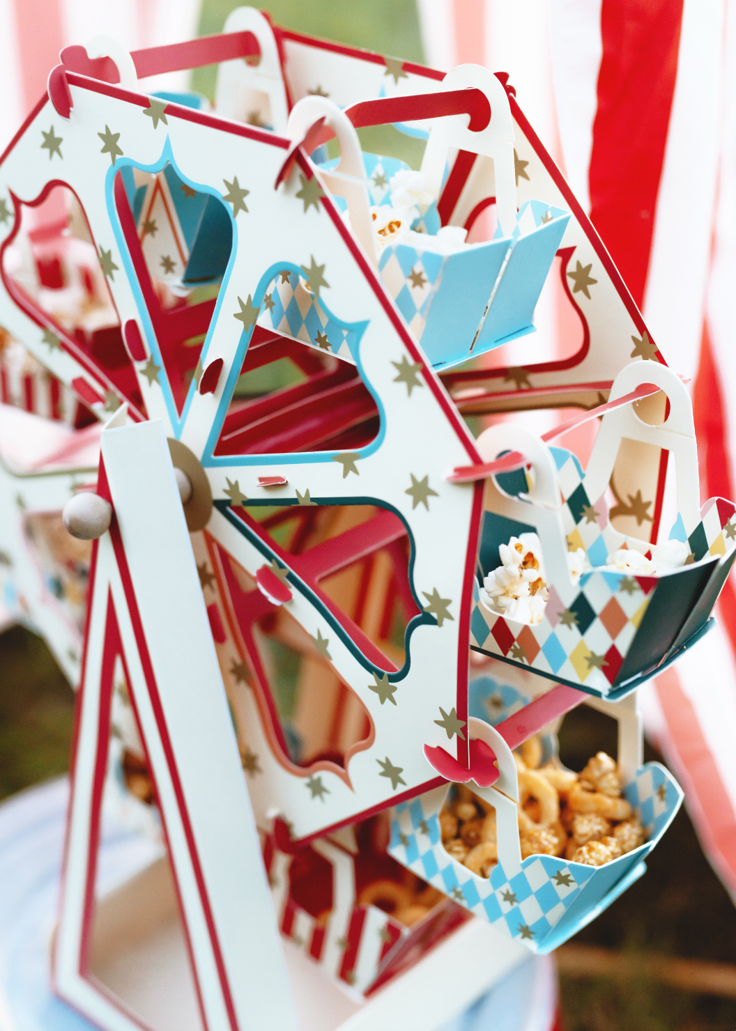 snack reuzenrad snoep snacks popcorn circus feest deco decoratie centerpiece dessert tafel kinder