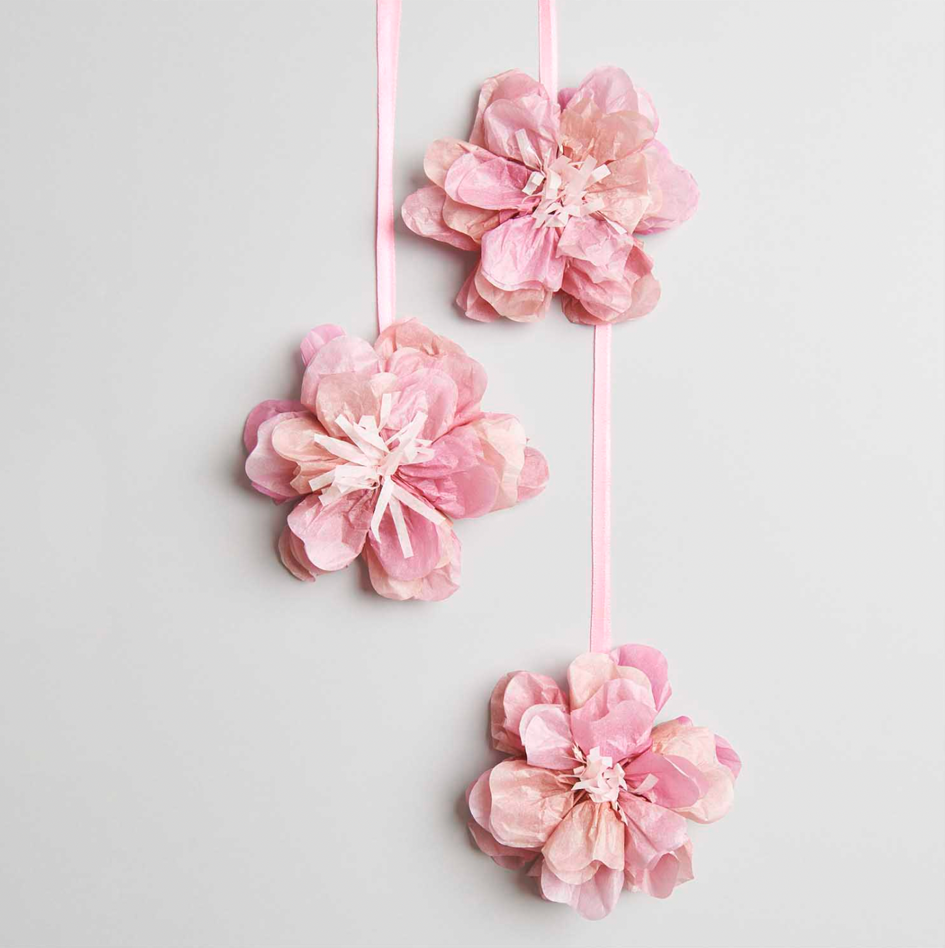 tissue papieren bloemen wide rozen deco decoratie feest kinderkamer