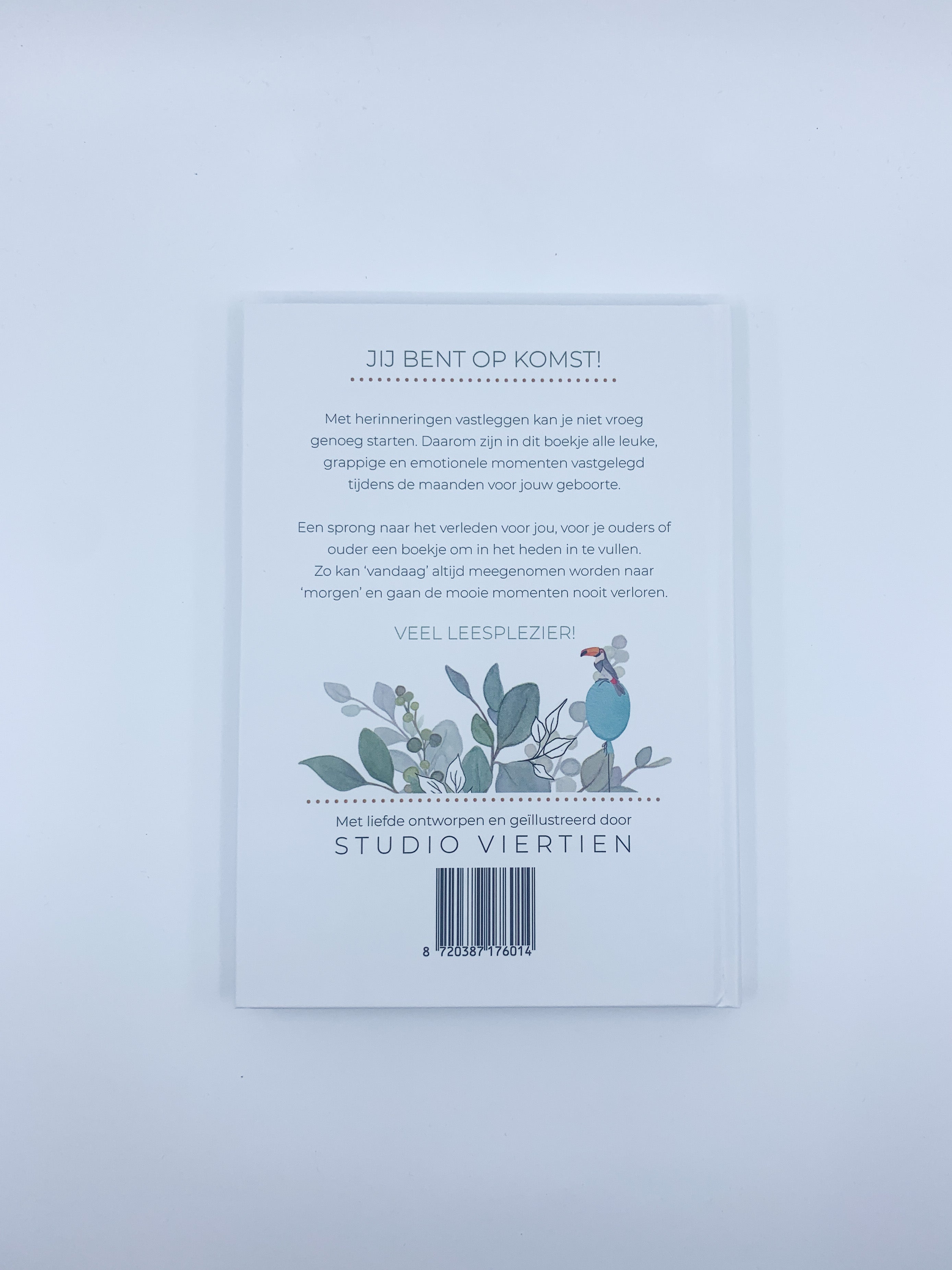 Licht beschadigd invulboek 'Baby on the way' - Safari