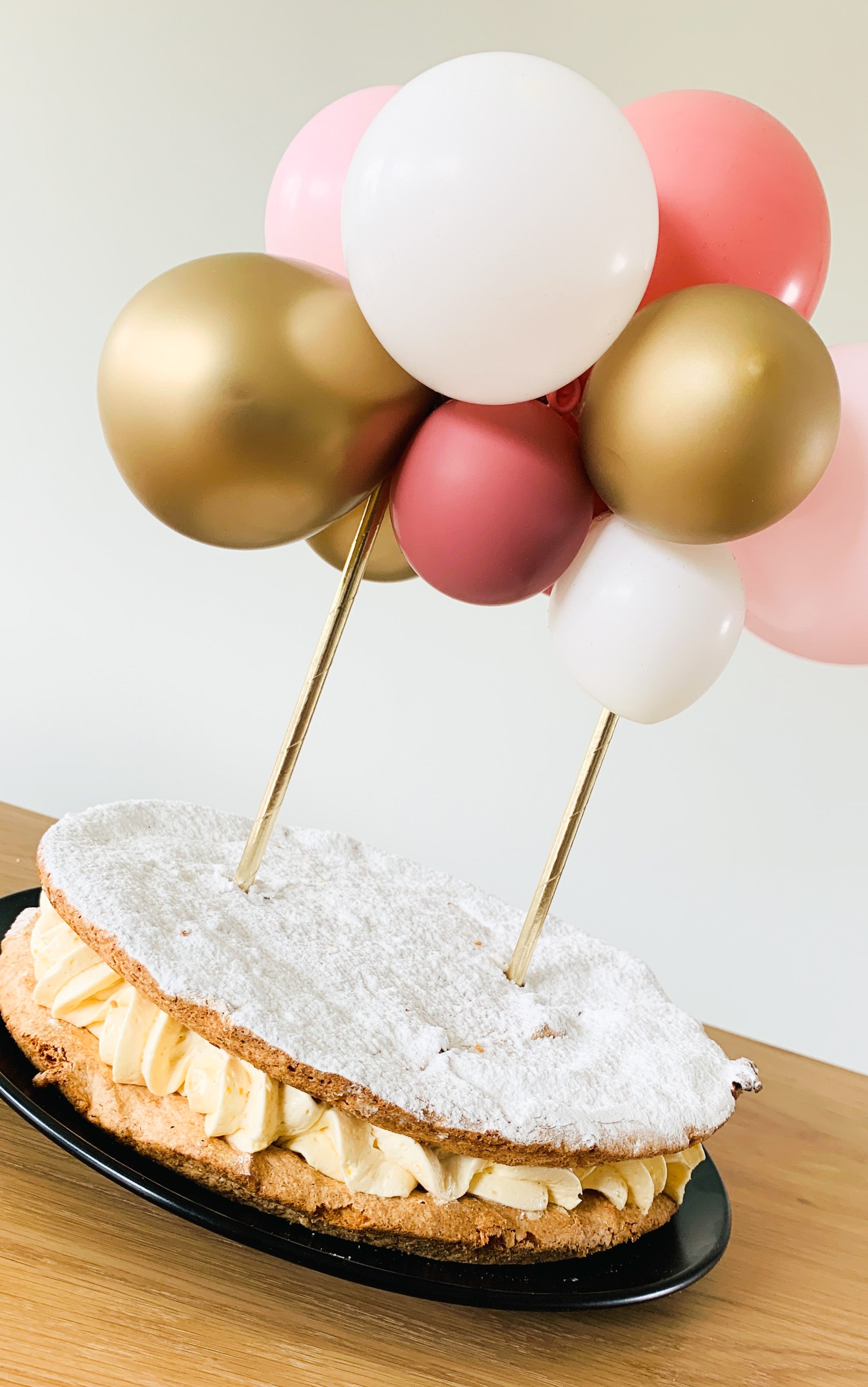Taart topper mini ballonslinger 'La Vie en Rose'