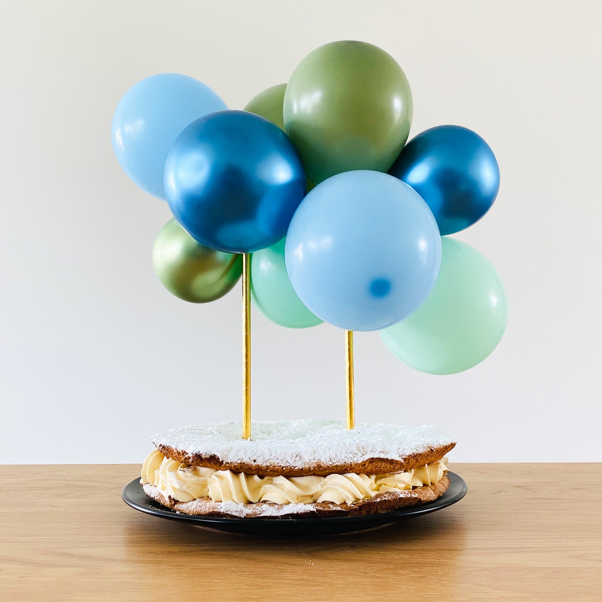 Taart topper mini ballonslinger 'Tropical Blue'