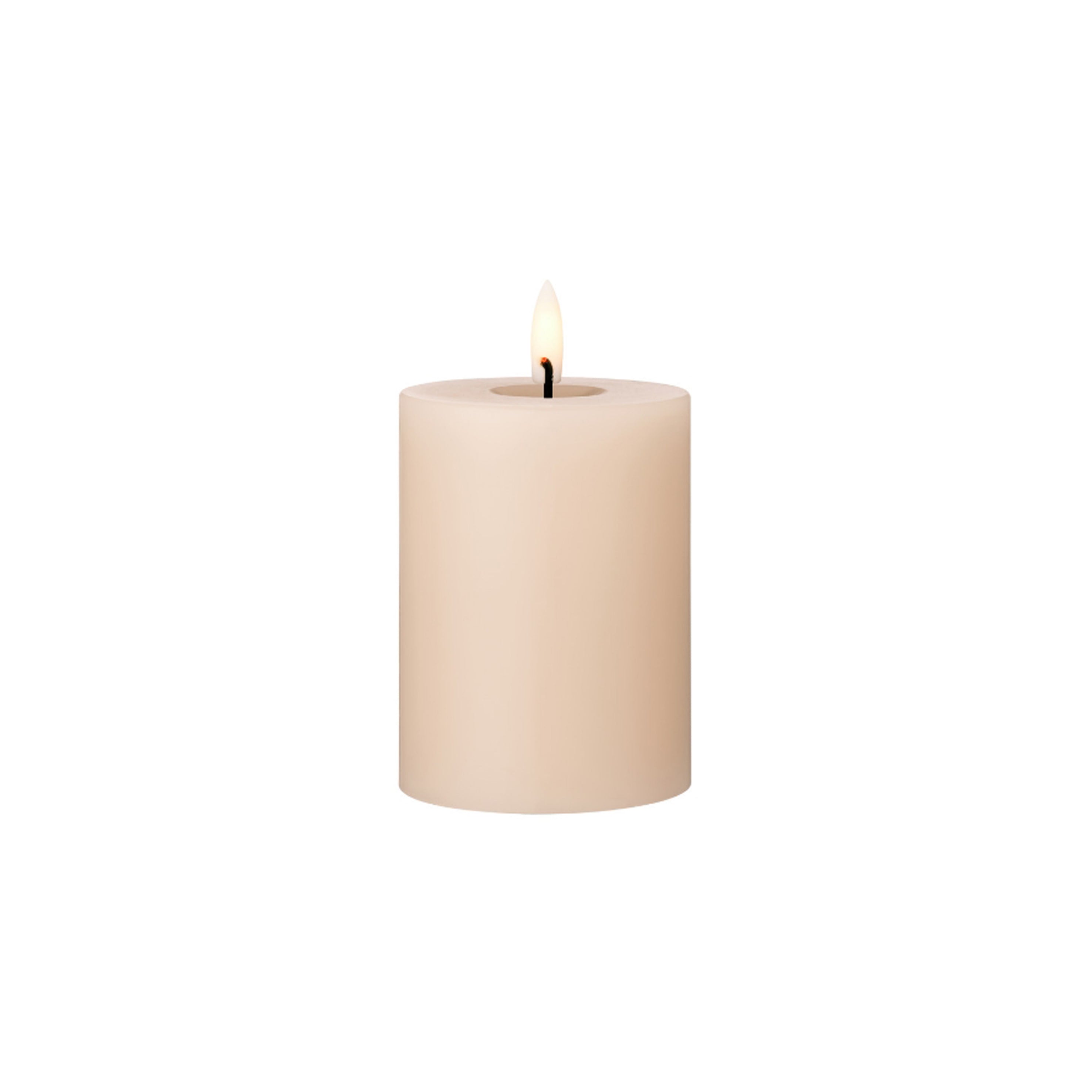 LEDkaarsenEster_ErikIceLatte11Pillar10cm