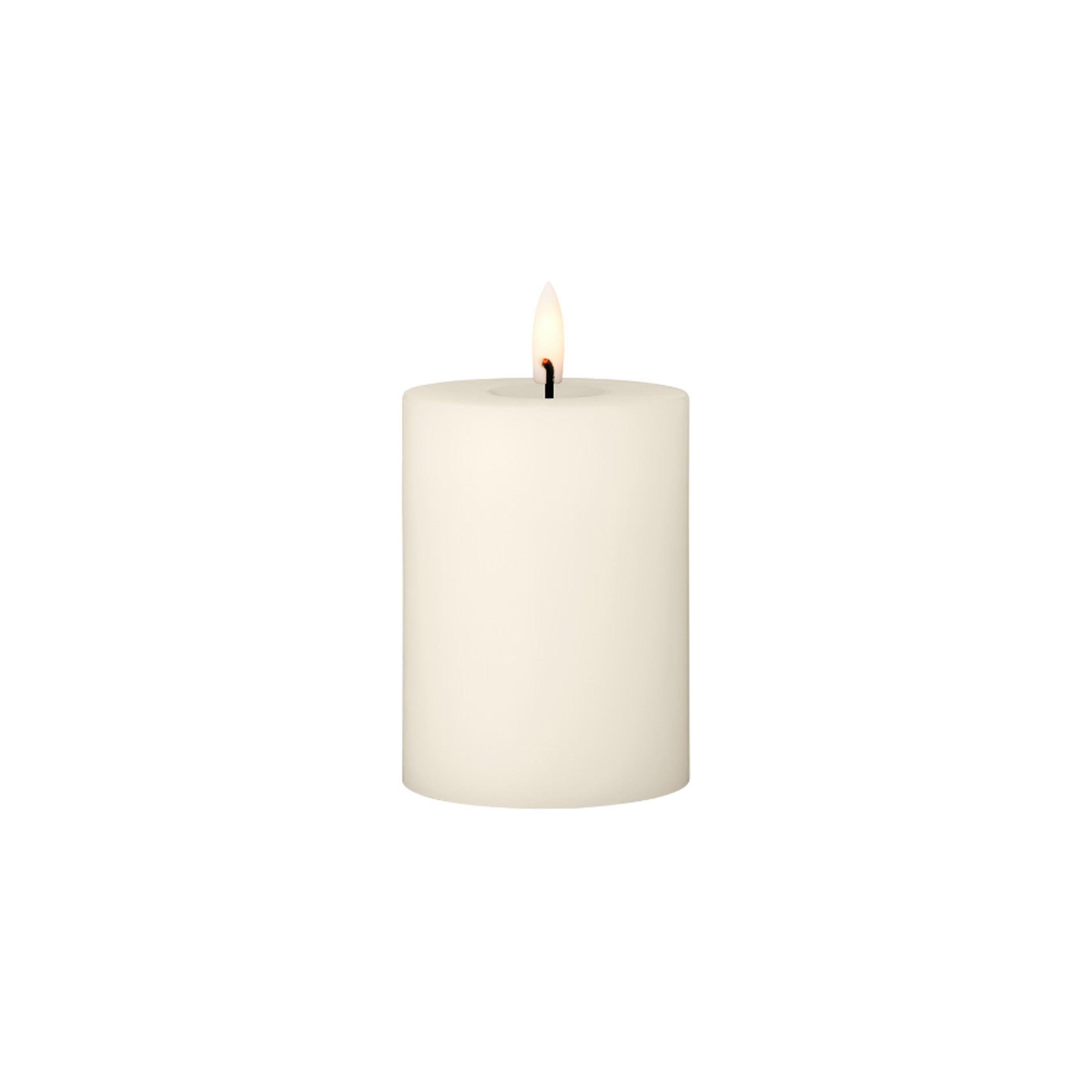 LEDkaarsenEster_ErikIvory06Pillar10cm