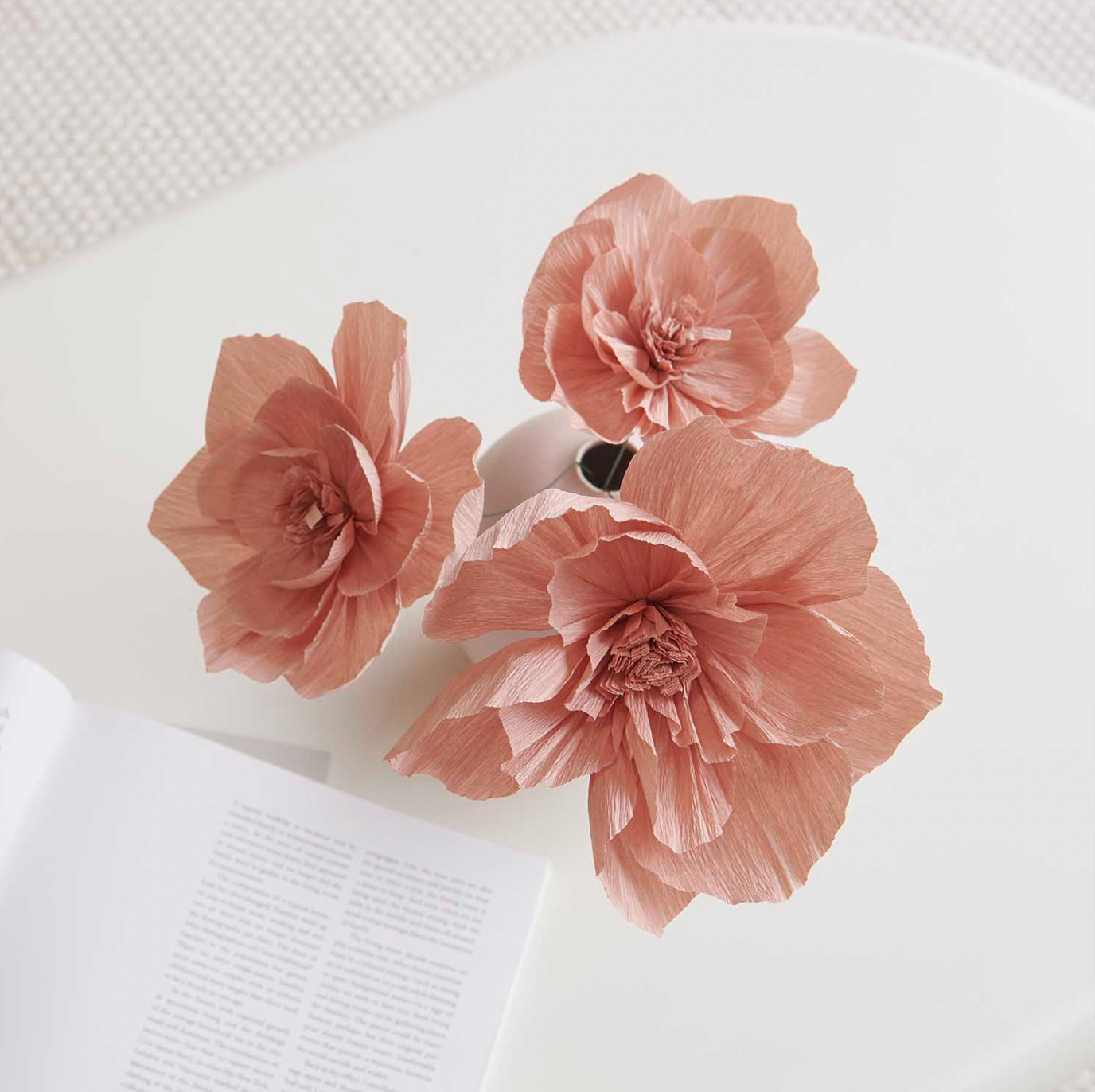 crepe papieren bloemen bloesem oud roze feest deco decoratie kinderkamer