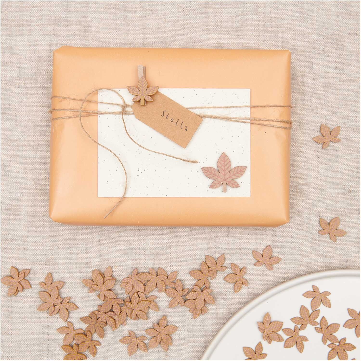 confetti bladeren feest deco decoratie verjaardag herfst