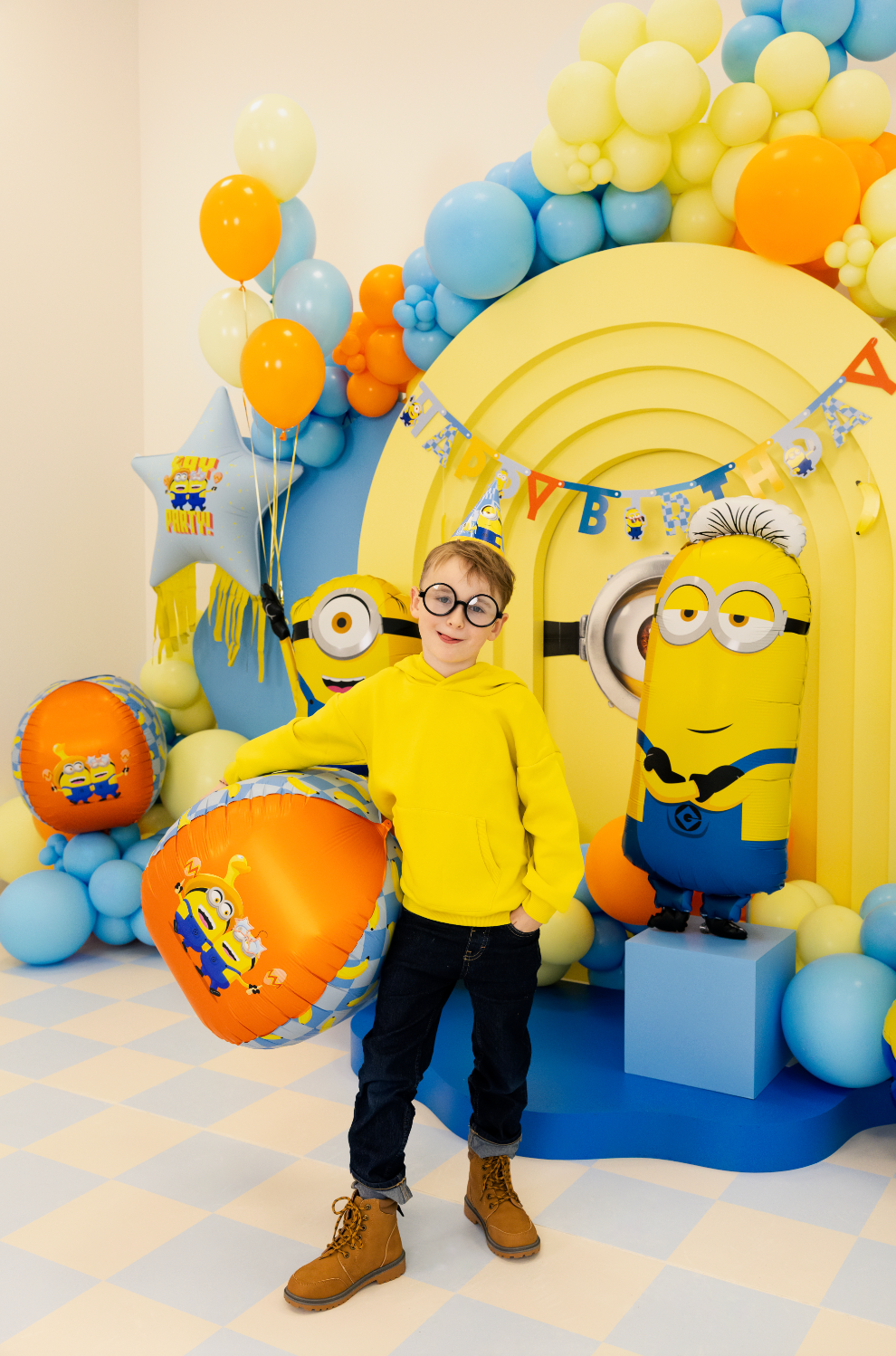 minion tim folieballon geel zwart blauw zilver deco decoratie feestversiering verjaardag verschrikkelijke ikke dispicable me