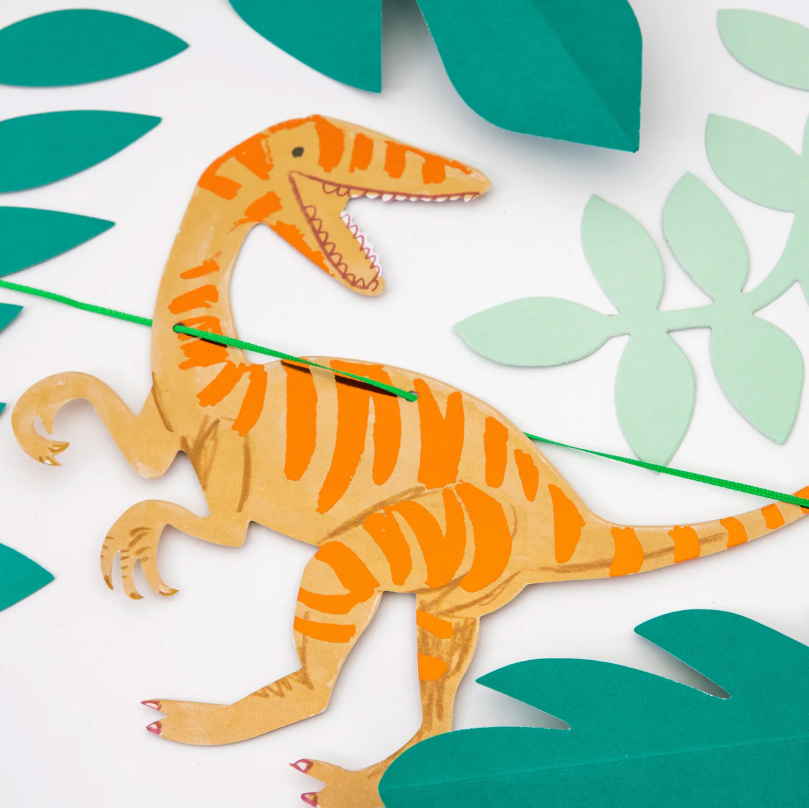 slinger dino feest verjaardag dinosaurus deco decoratie trex veloceraptor triceratops bladeren langnek