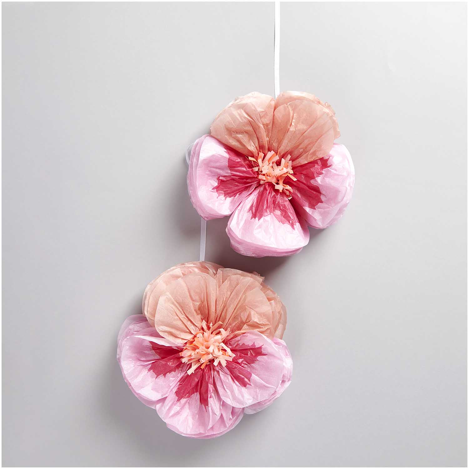Tissue papieren bloemen / Roze Viooltjes 20cm - 2 stuks