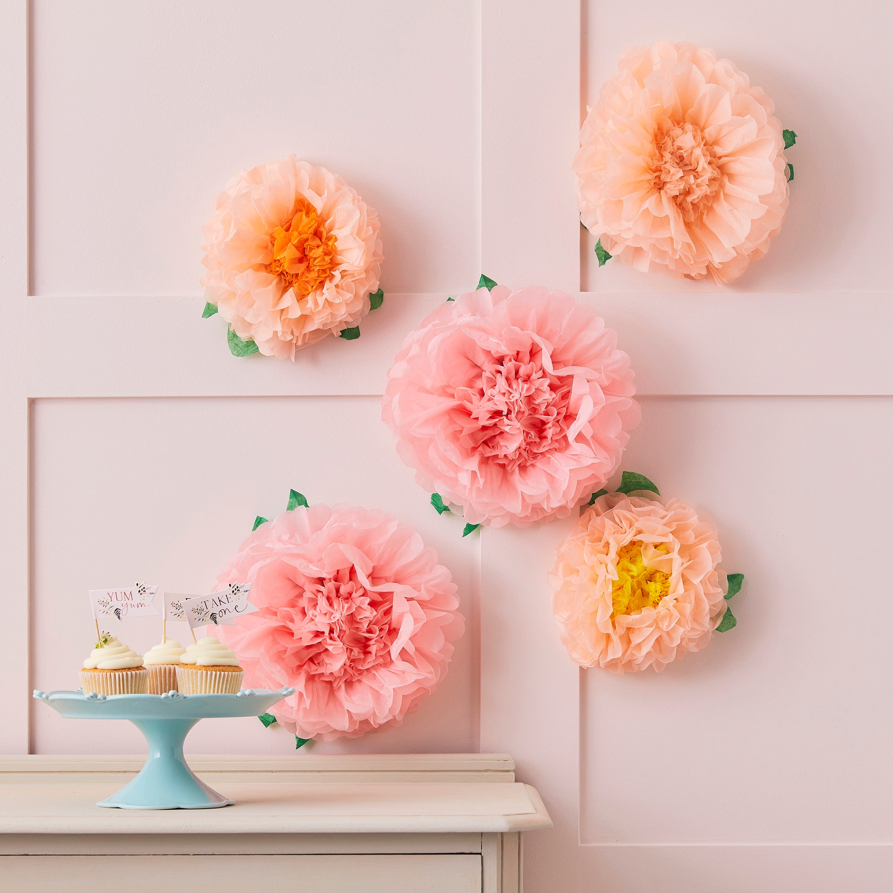 tissue papieren bloemen feest verjaardag decoratie kamer lente zomer roze oranje geel