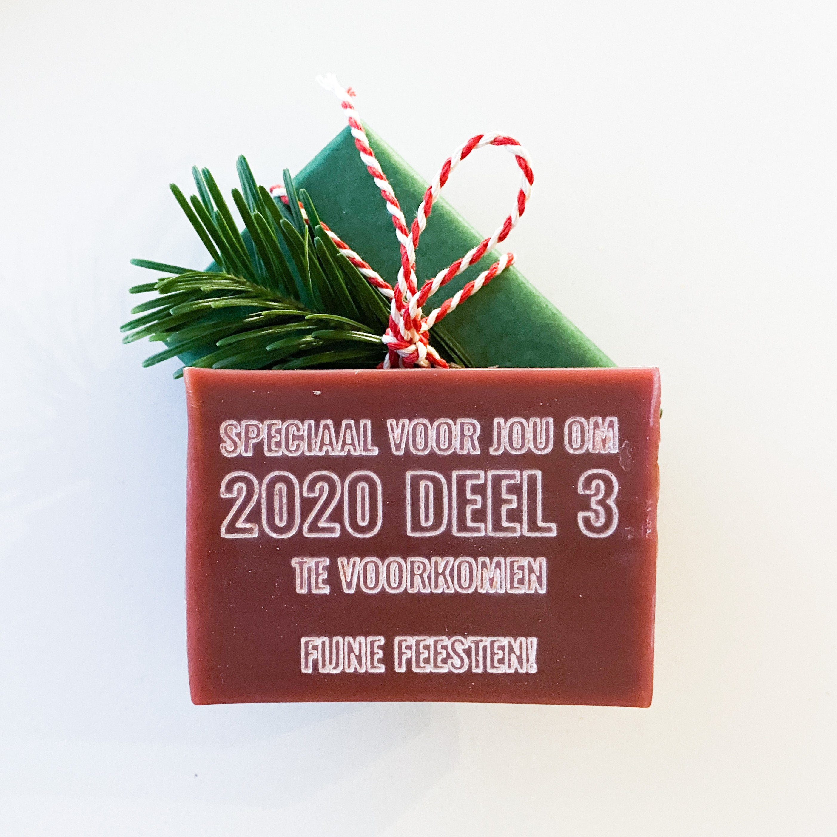 Zeepje 'Christmas Cheers' inclusief wenskaart met enveloppe